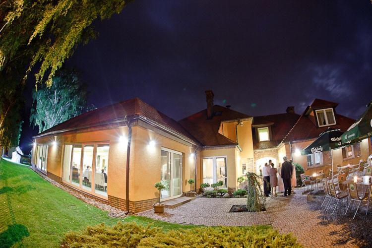 Hotel Pensjonat Nad Jeziorem Myślibórz Exteriér fotografie